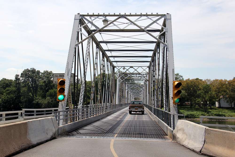A crossing bridge in washington township nj
